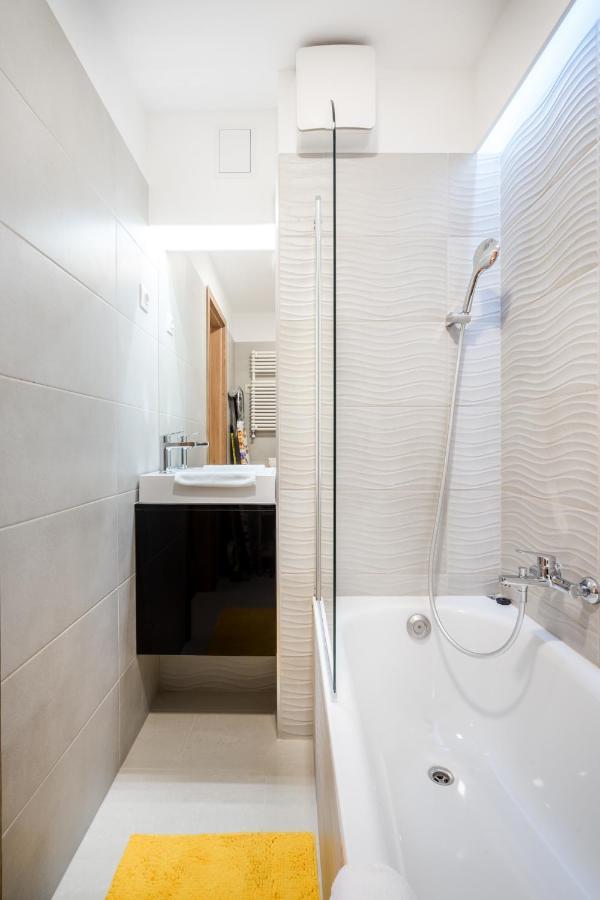 Bpr Garay Suite With Rooftop Terrace & A/C Budapest Ngoại thất bức ảnh
